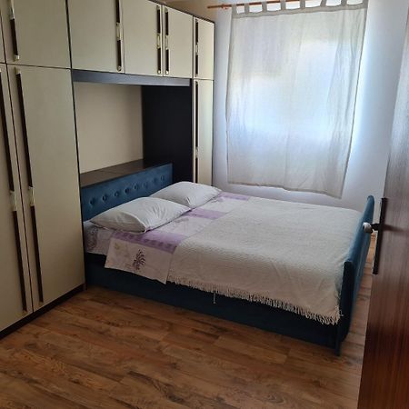 Apartments Stosa ニン エクステリア 写真